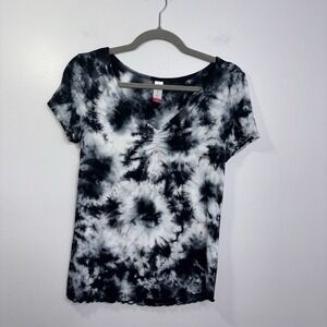 NO BOUNDARIES BlsckTie Dye V Neck Short Sleeve Shirt Size Small 3-5